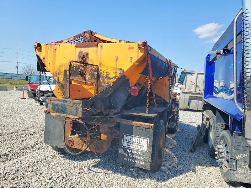 2000 Freightliner Medium Conventional Fl70