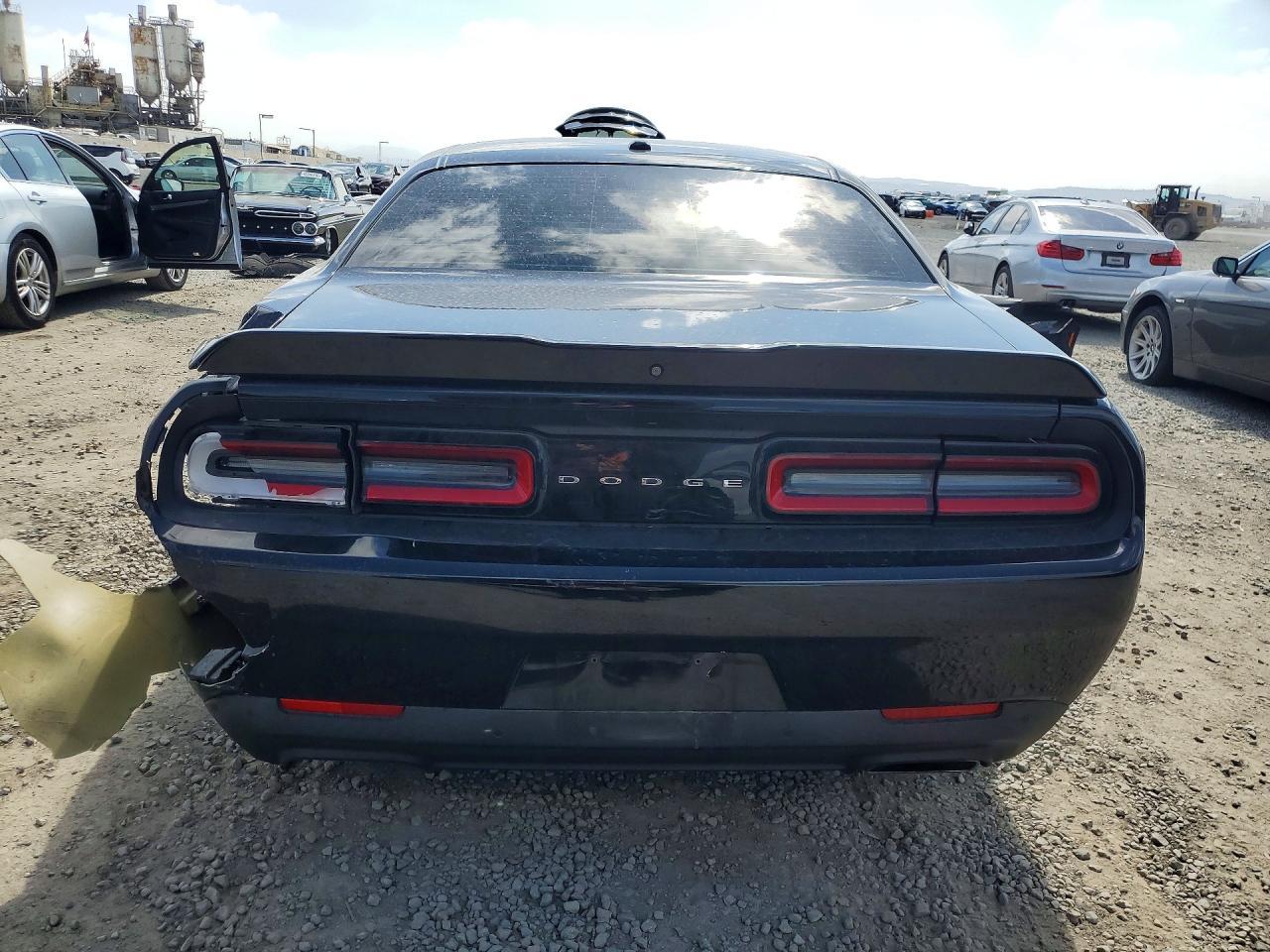 2021 Dodge Challenger r