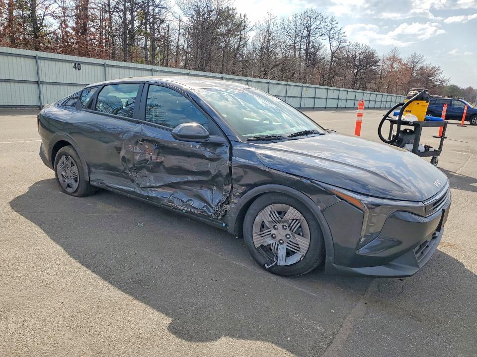 2025 KIA K4 lx