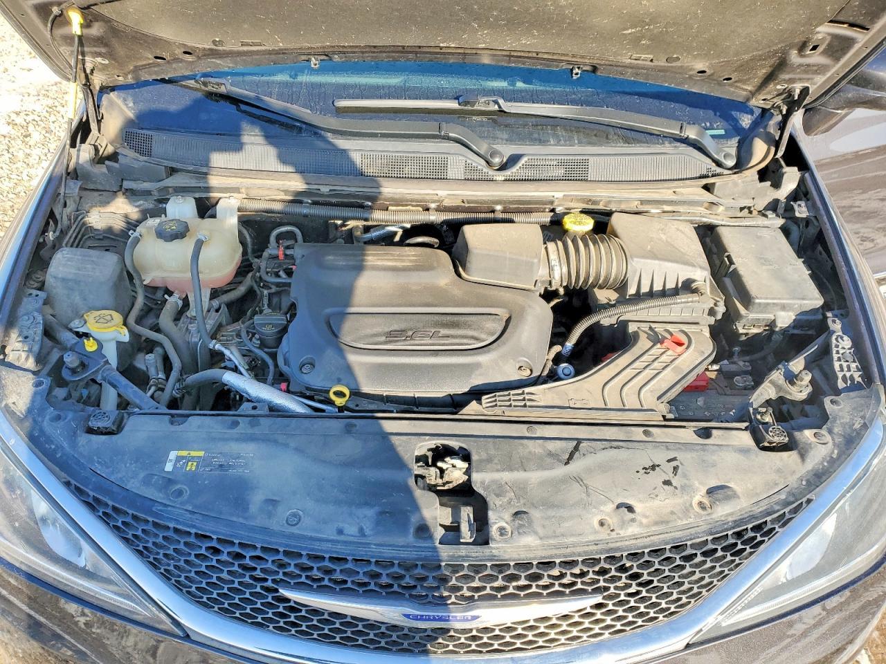 2020 Chrysler Pacifica Touring l