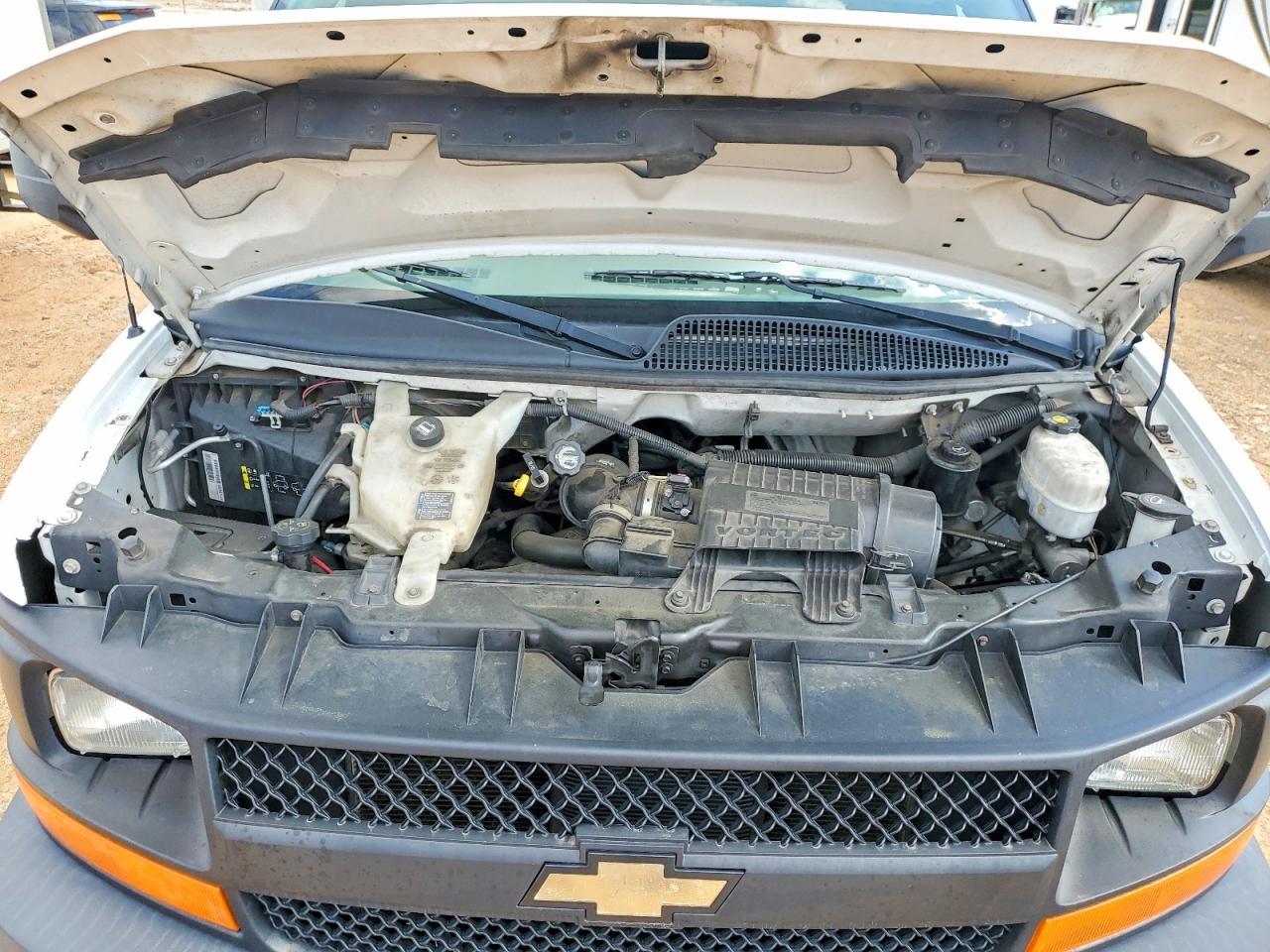 2016 Chev Rolet Express Refrigerated BOX Truck