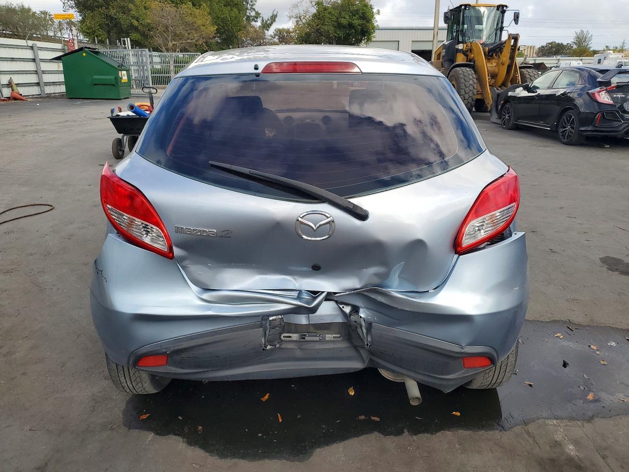 2013 Mazda 2