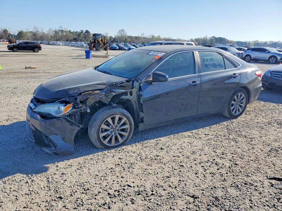 2016 Toyota Camry xle