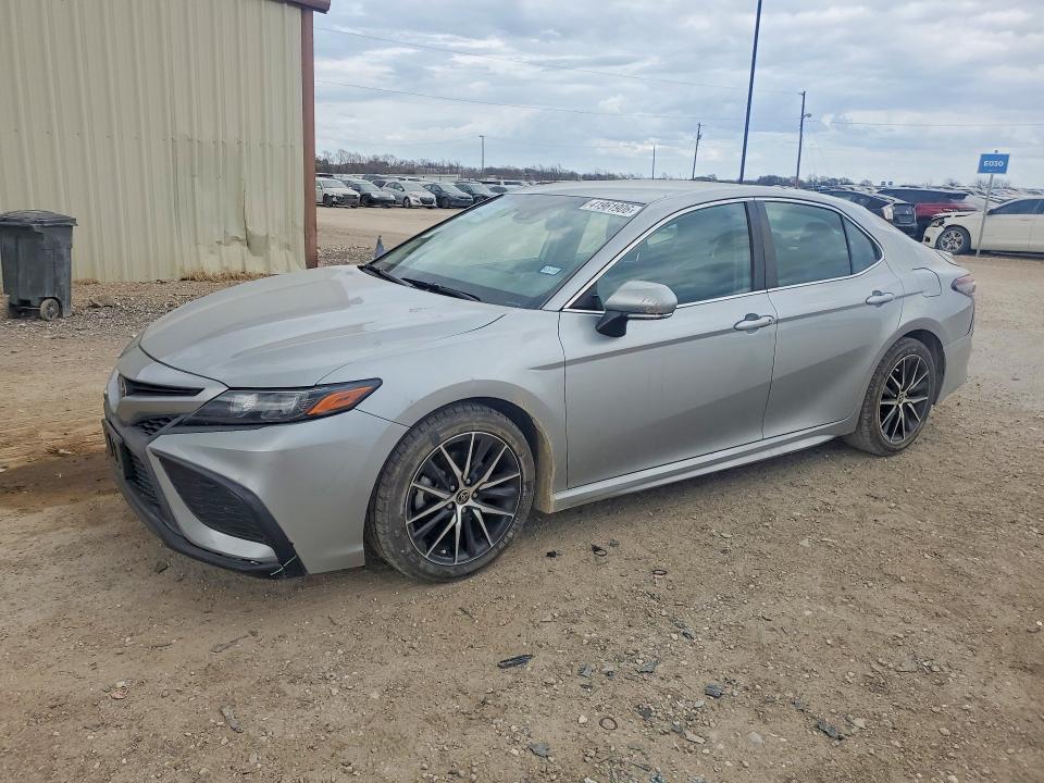 2022 Toyota Camry se