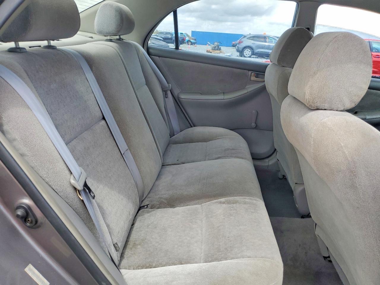 2004 Toyota Corolla ce