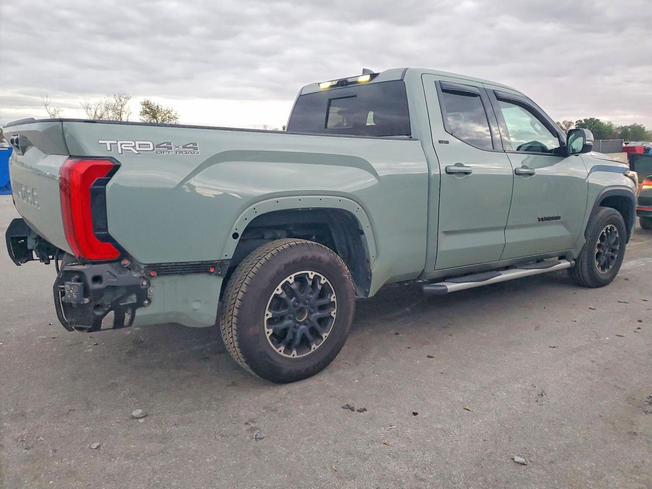 2022 Toyota Tundra SR5