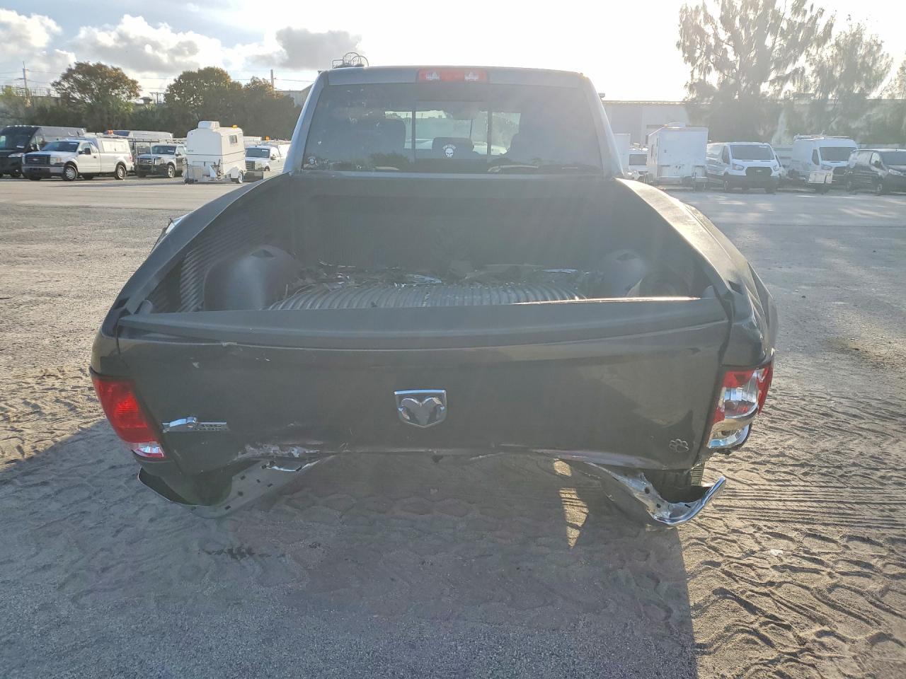 2015 Dodge RAM 1500 SLT