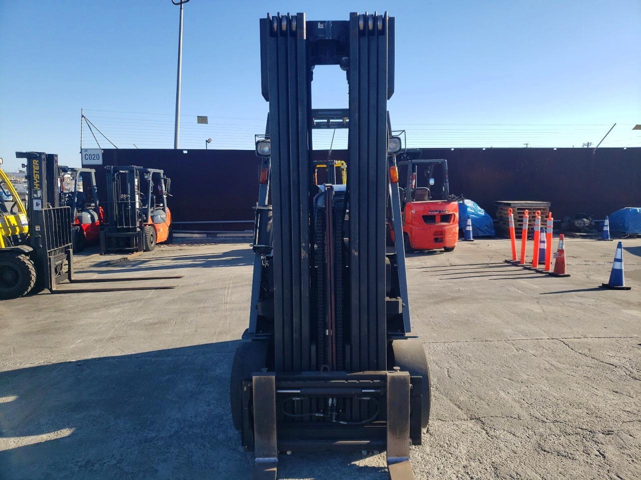 2005 Nissan MCUGL02136LV Forklift