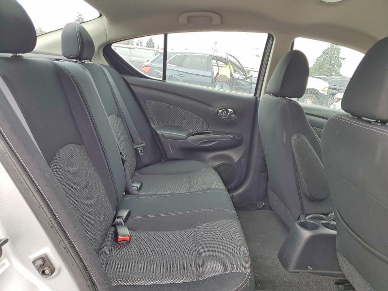 2015 Nissan Versa 1.6 sv