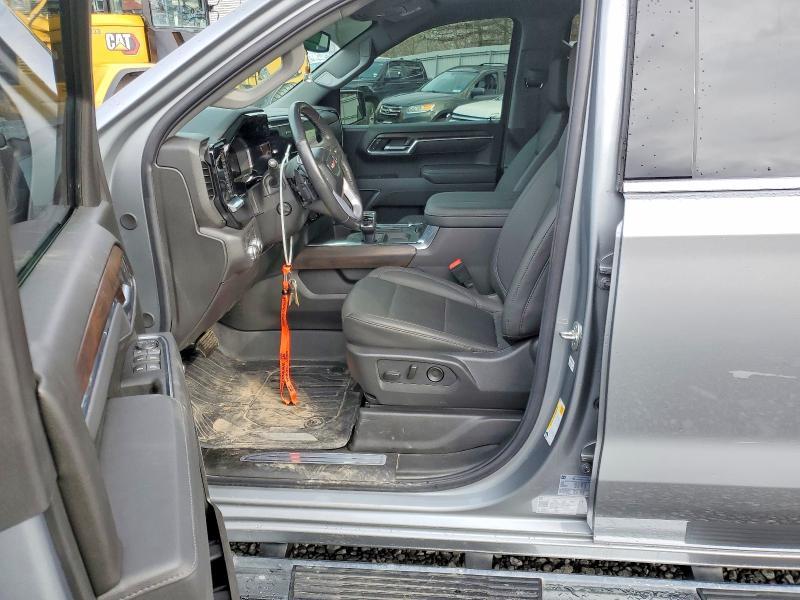 2026 GMC Sierra K1500 SLT