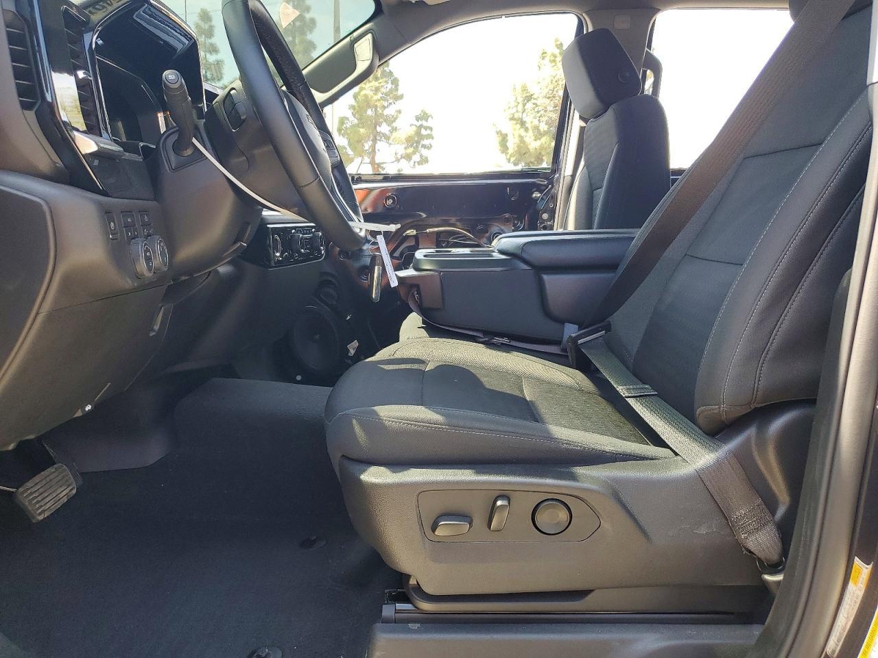 2024 Chevrolet Silverado K1500 LT-L