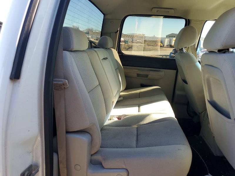 2011 Chevrolet Silverado K3500 LT