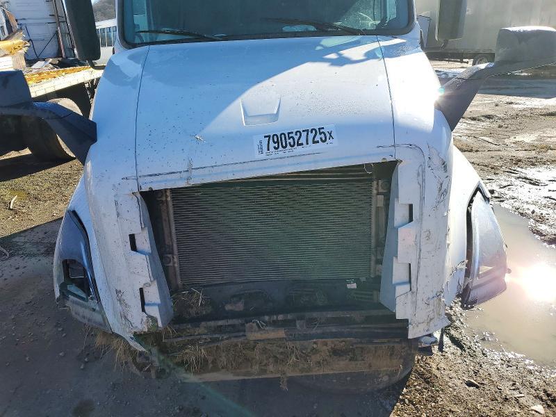 2019 Volvo VNL Semi Truck