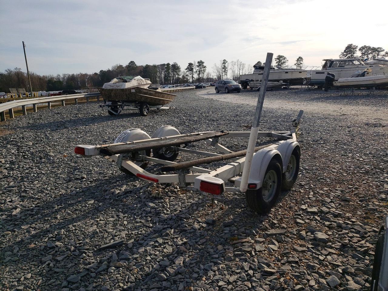 2018 Ezlo 1977 Trailer Boat Trailer