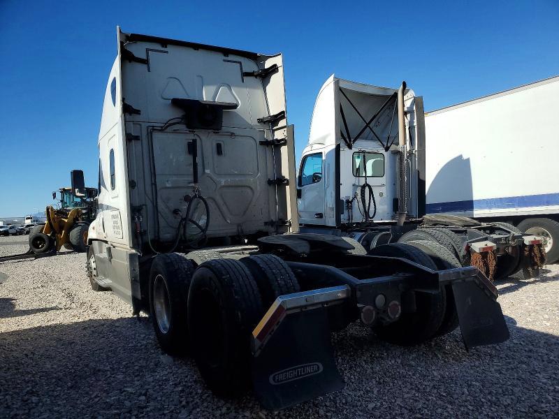 2018 Freigliner 2018 Freightliner Cascadia 125 Sleeper Cab Semi TR