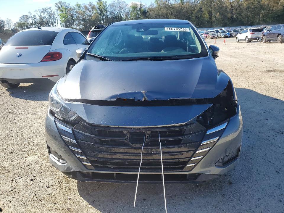 2024 Nissan Versa sv