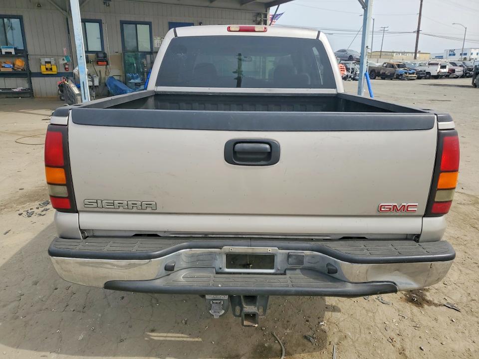 2005 GMC New Sierra C1500