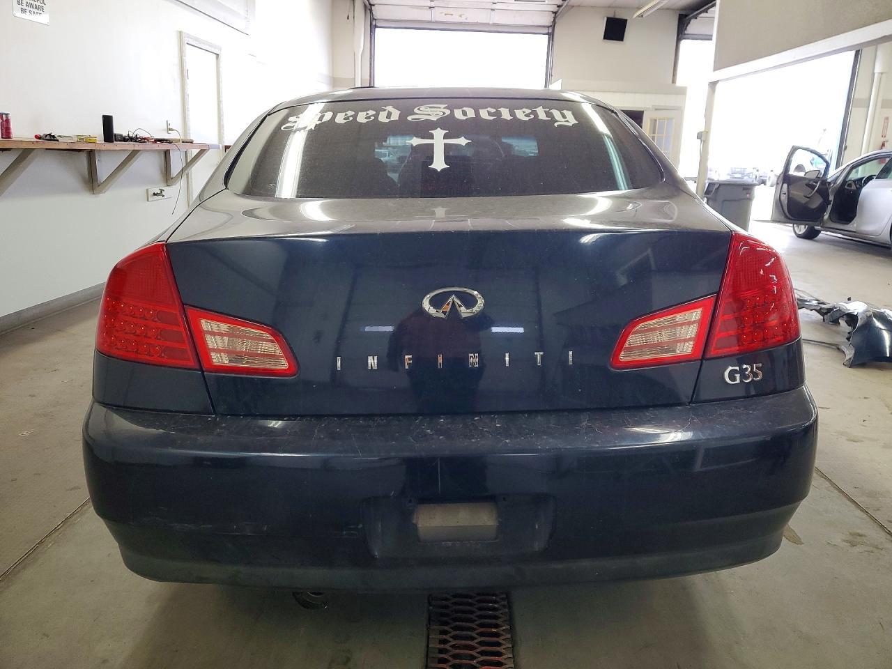 2004 Infiniti G35 Base
