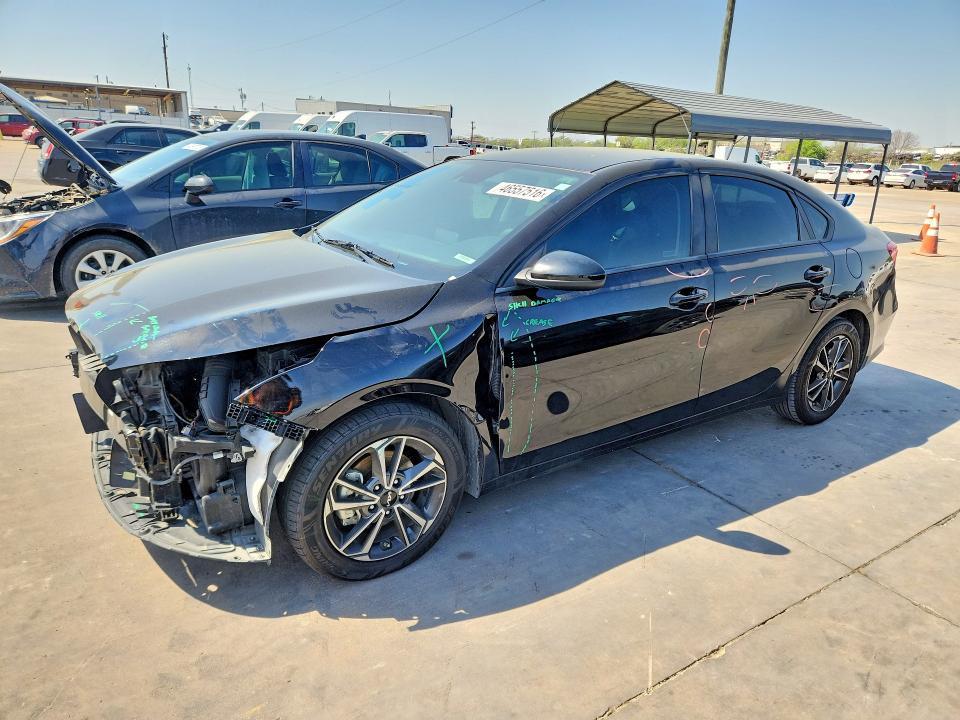 2022 KIA Forte lxs