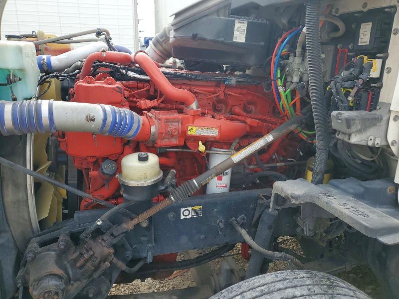 2016 Kenworth Construction T680