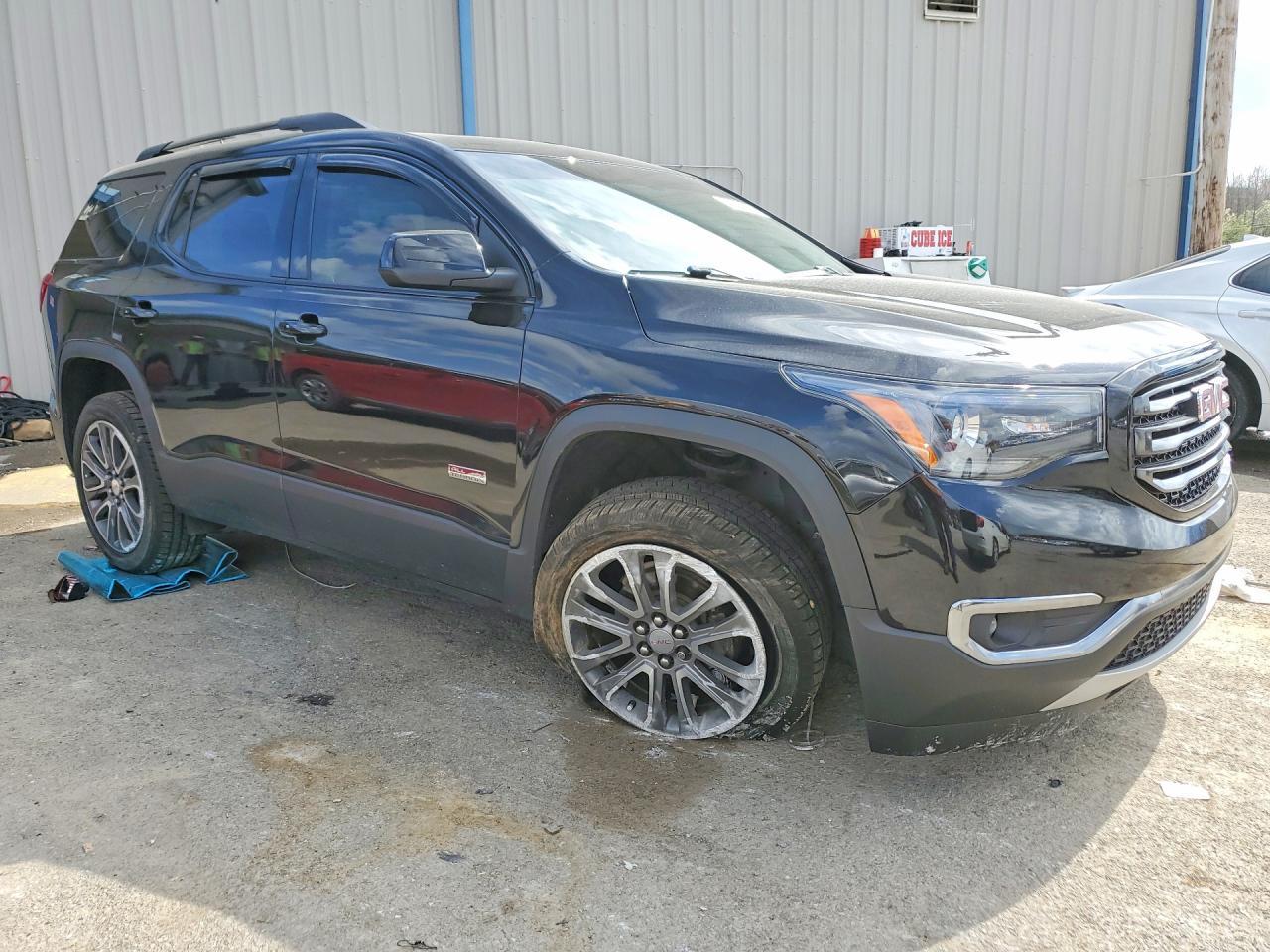 2017 GMC Acadia all Terrain