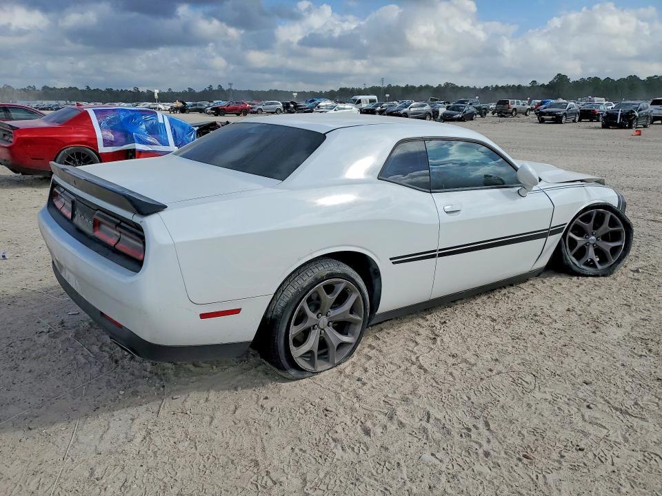 2016 Dodge Challenger sxt