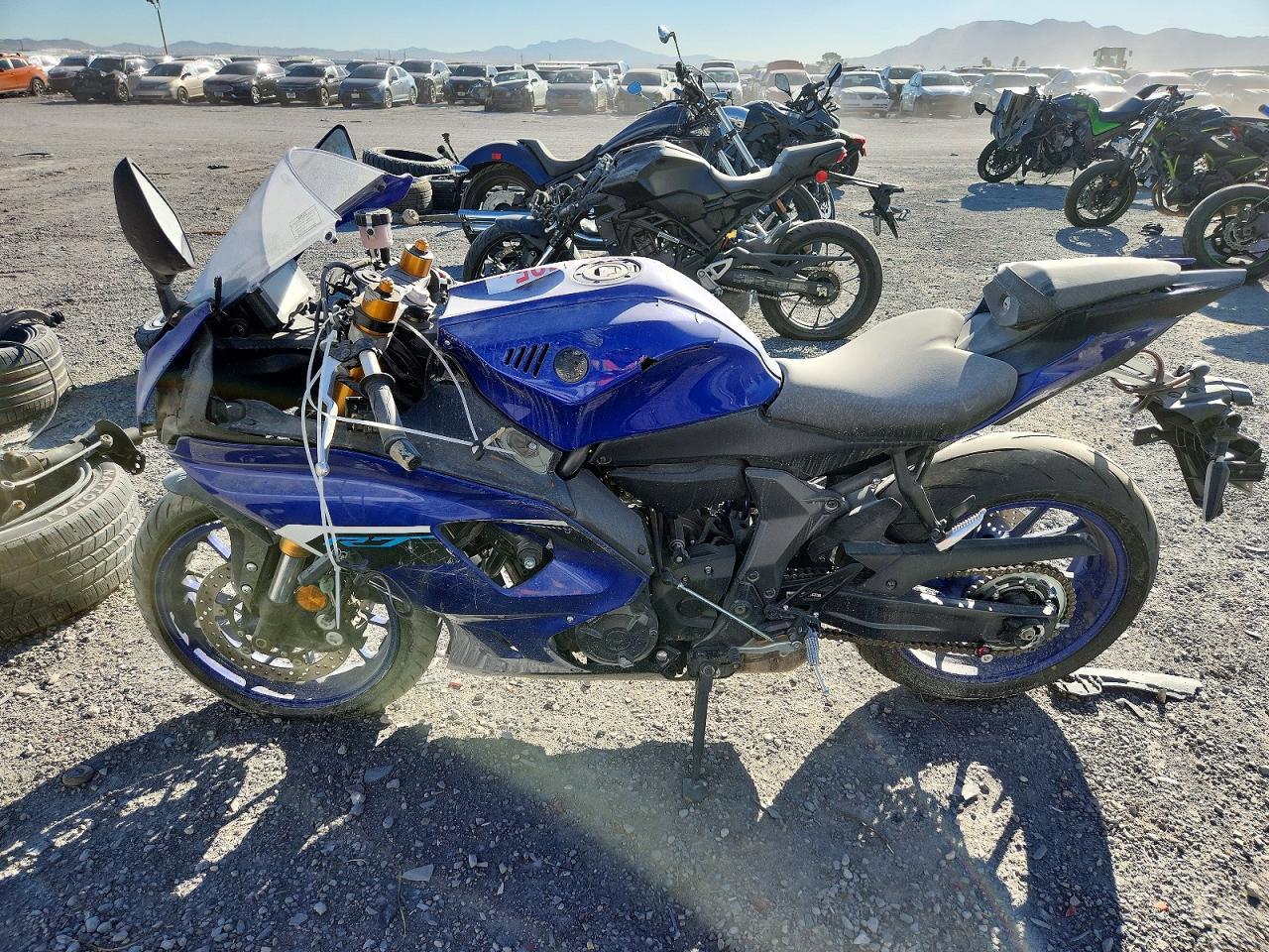 2025 Yamaha YZFR7
