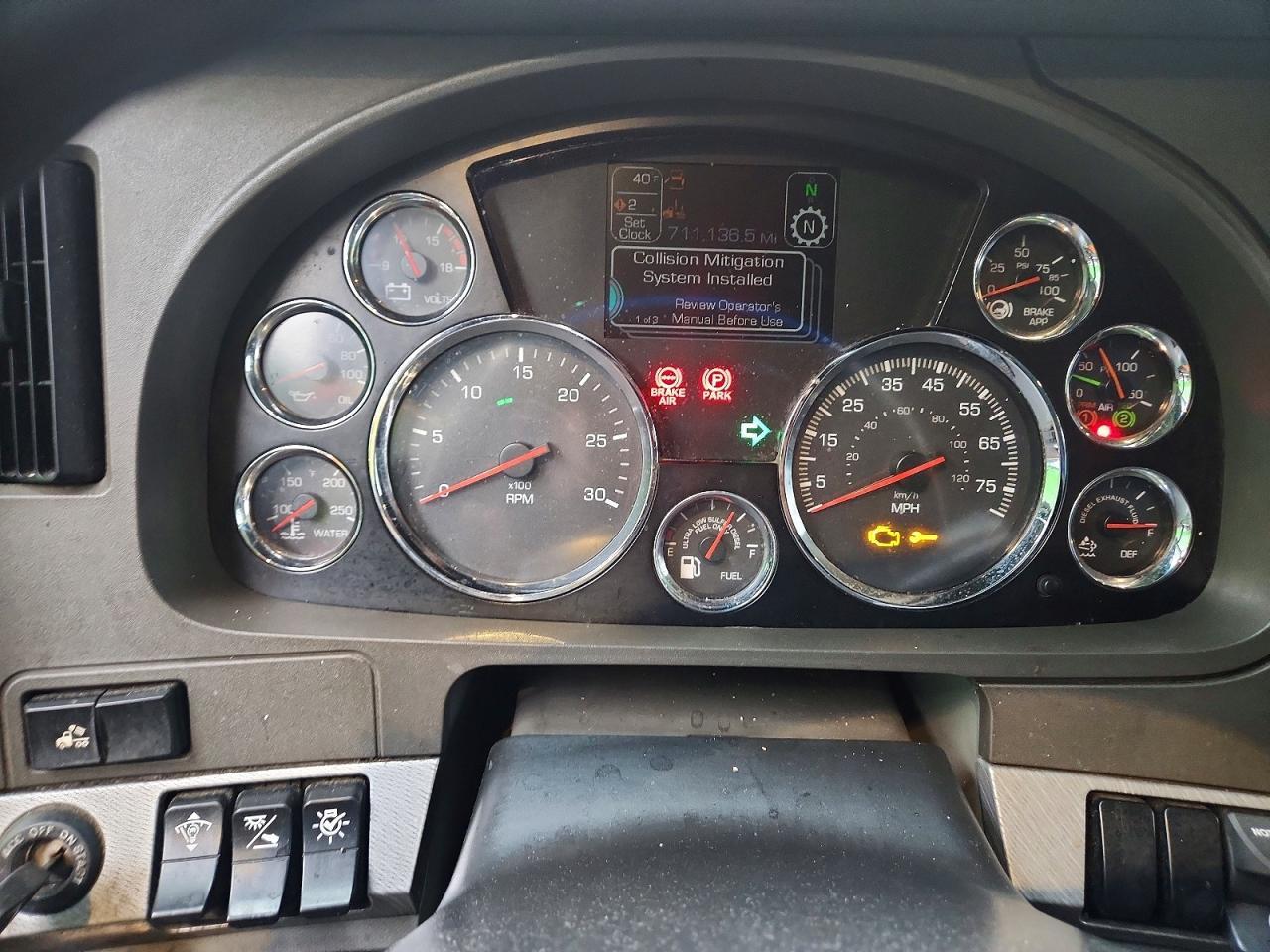2019 Kenworth T680 Semi Truck
