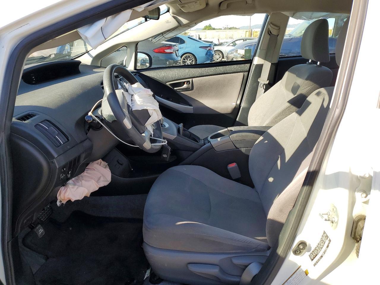 2014 Toyota Prius two