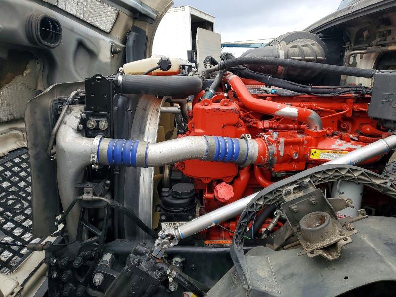 2017 Volvo VNL Semi Truck