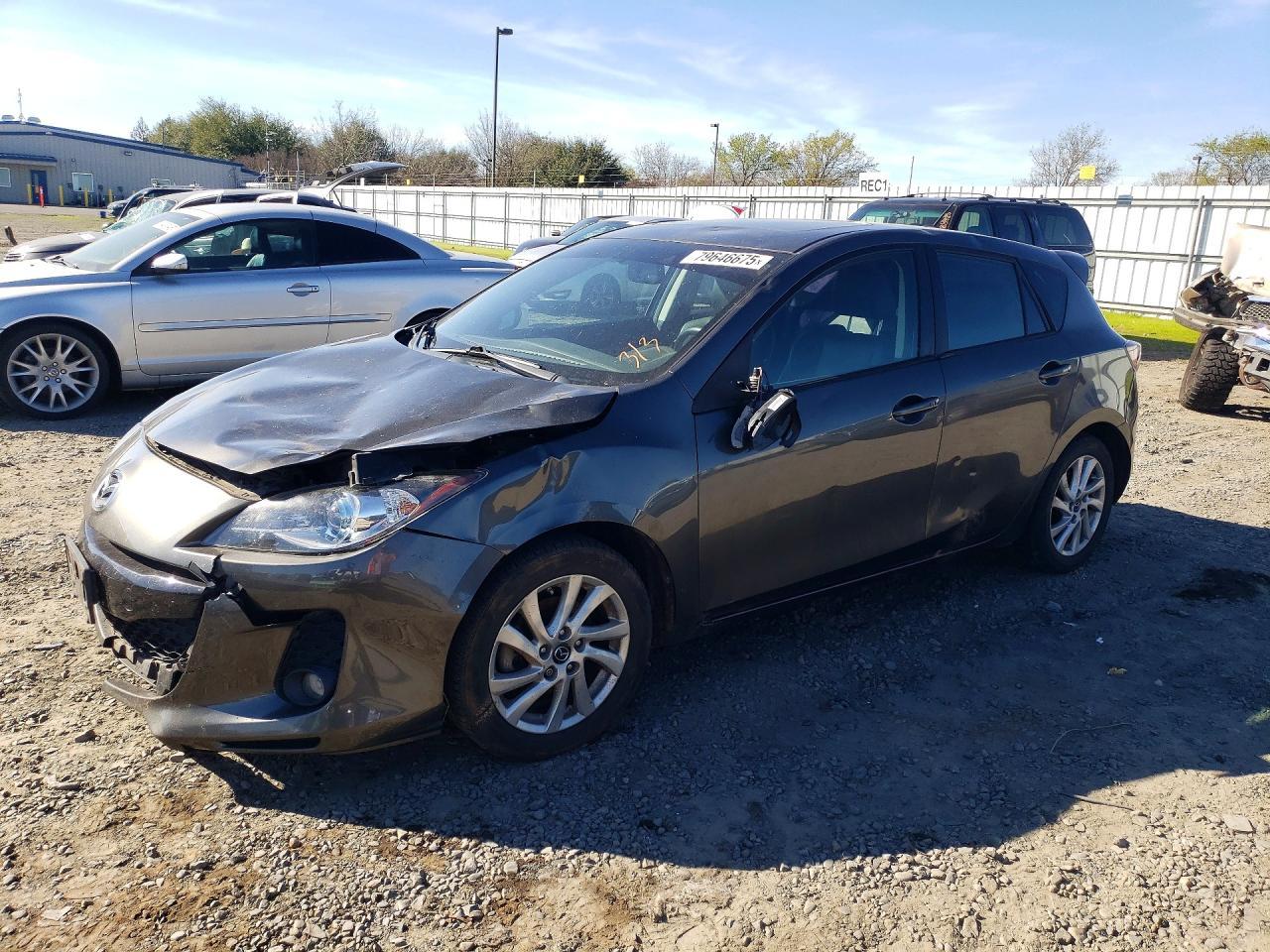 2013 Mazda 3 I
