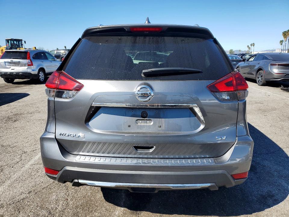 2018 Nissan Rogue sv