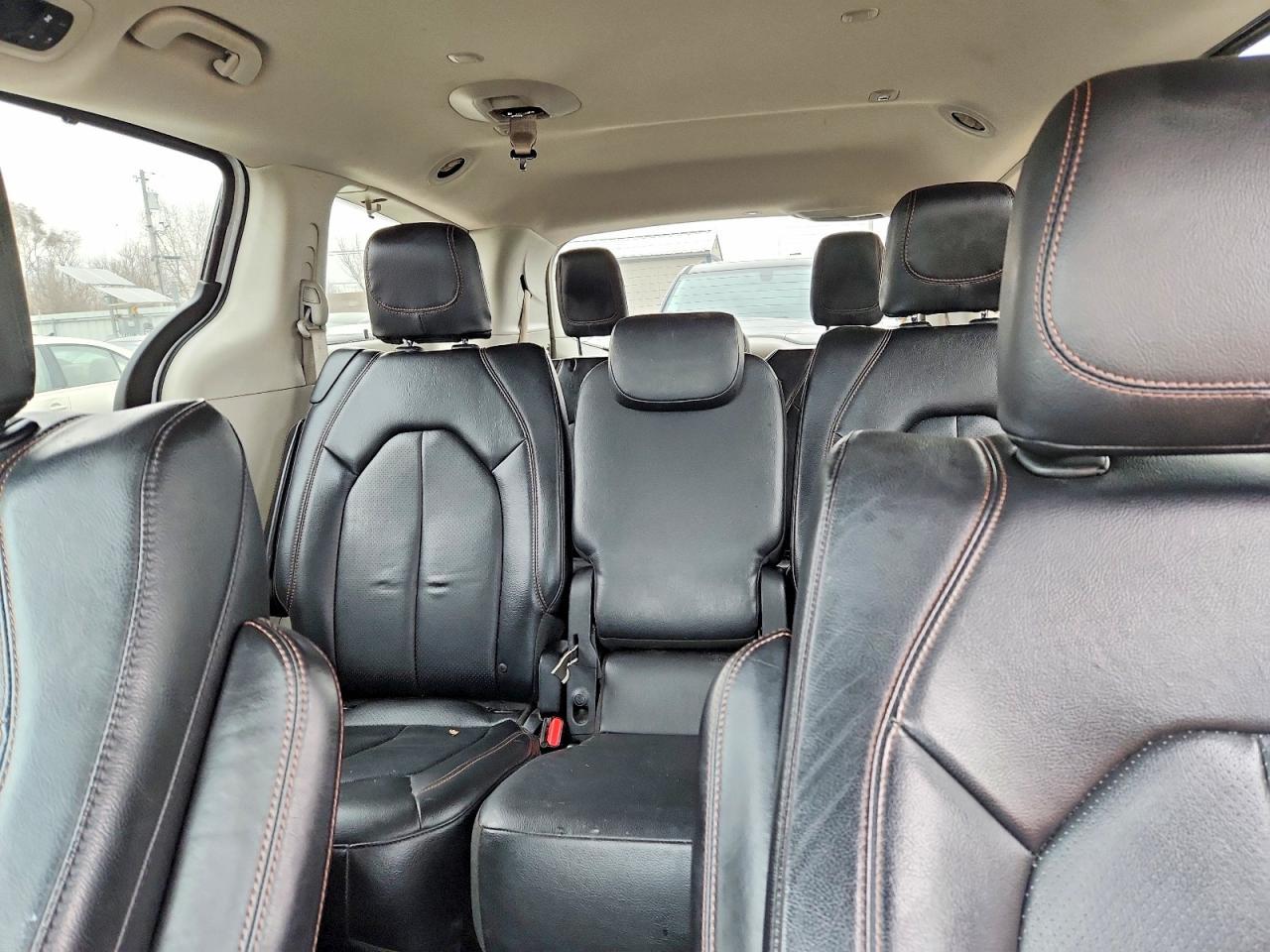 2018 Chrysler Pacifica Touring l