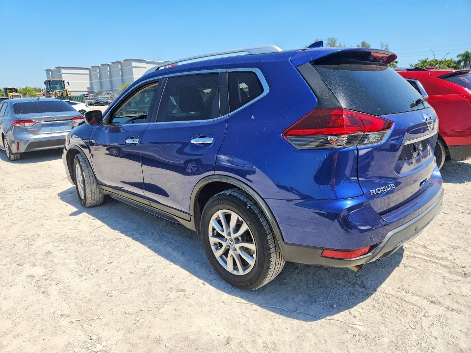 2020 Nissan Rogue sv