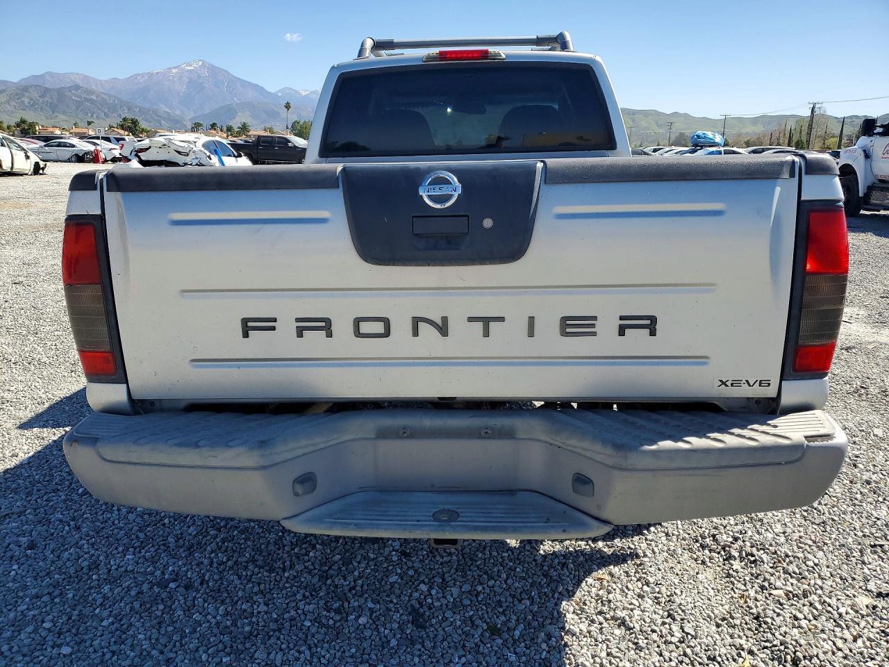 2004 Nissan Frontier XE-V6