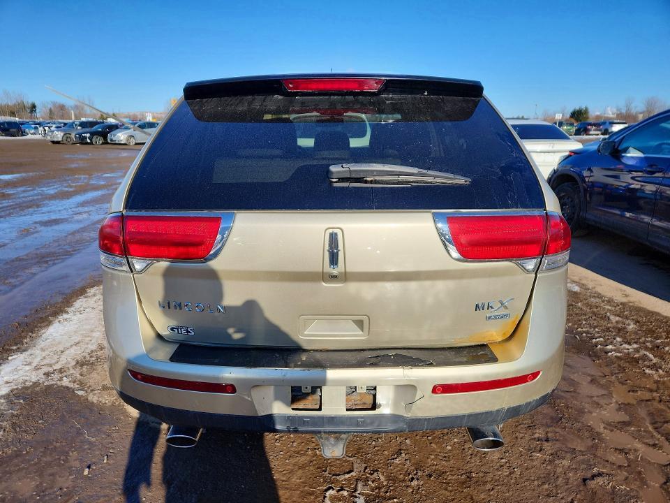 2011 Lincoln Townhouse MKX