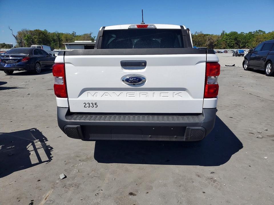 2022 Ford Maverick XL