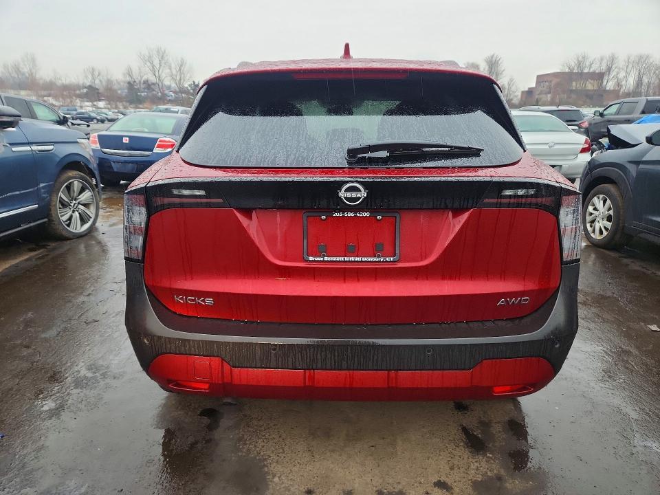 2025 Nissan Kicks sv