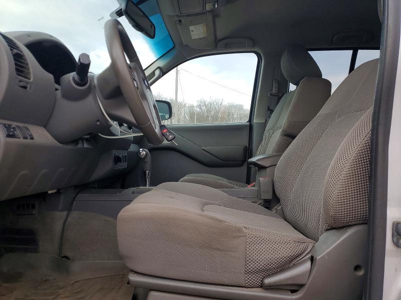 2012 Nissan Frontier s