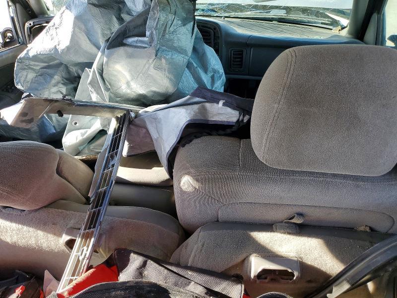 2003 Chevrolet Suburban