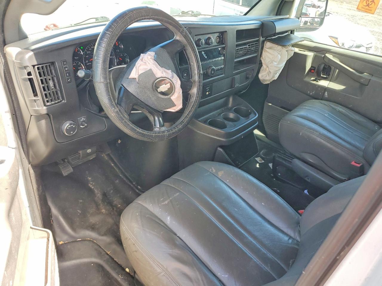 2016 Chevrolet Express G2500