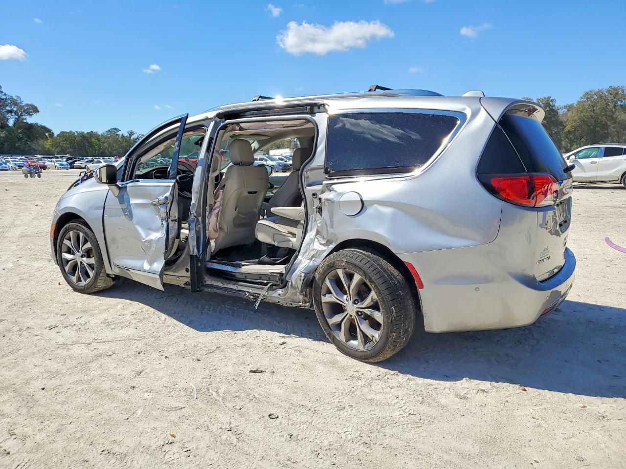 2018 Chrysler Pacifica Limited