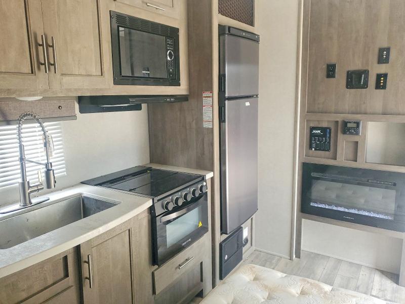 2021 Foresriver XLR TOY Hauler