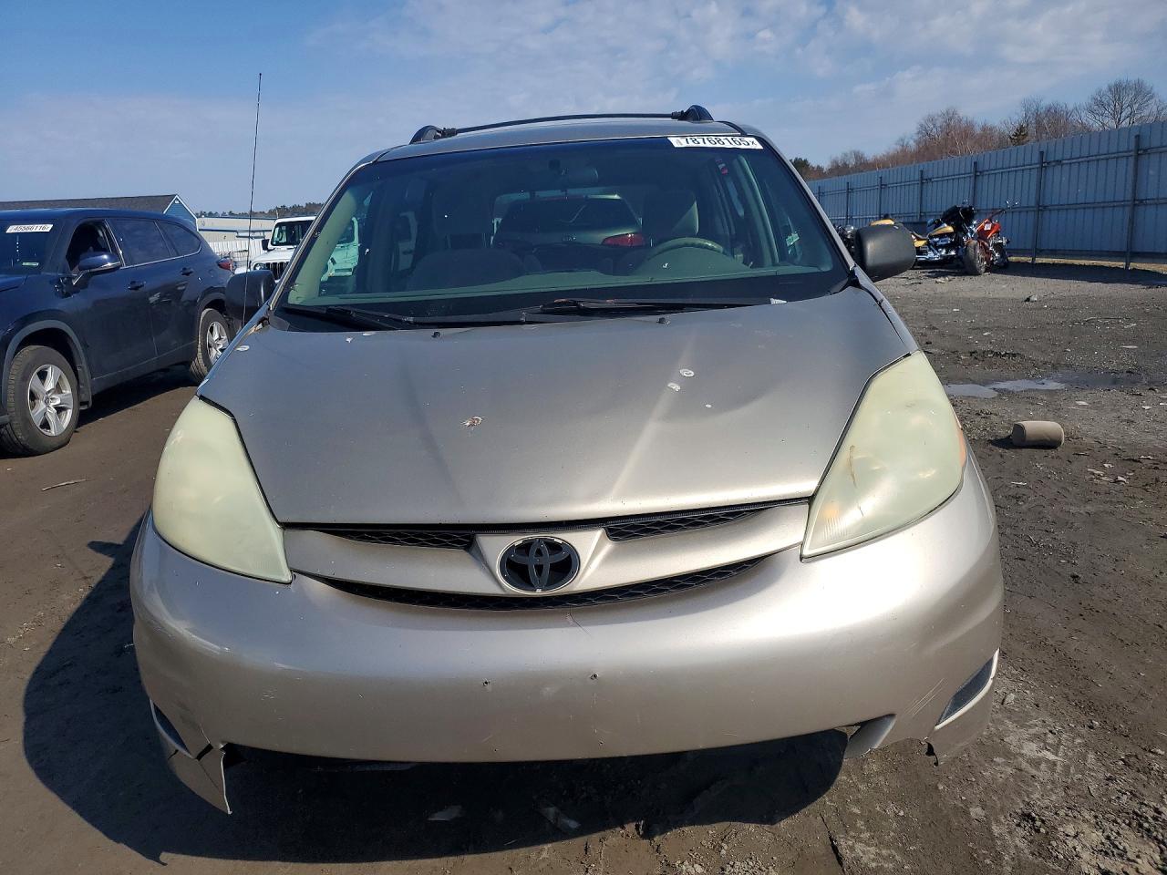 2006 Toyota Sienna le 7 Passenger