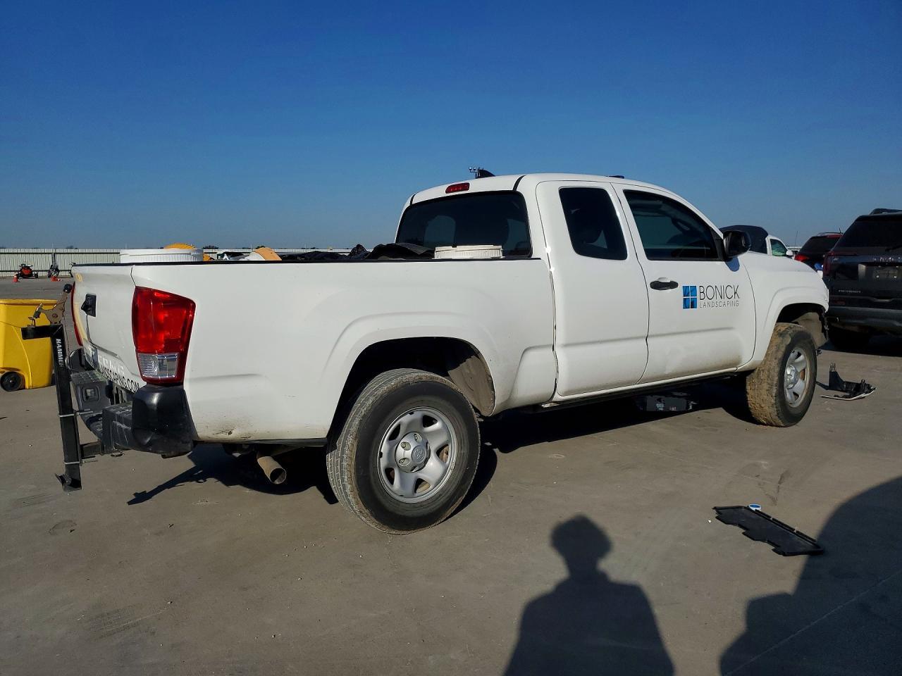 2017 Toyota Tacoma SR