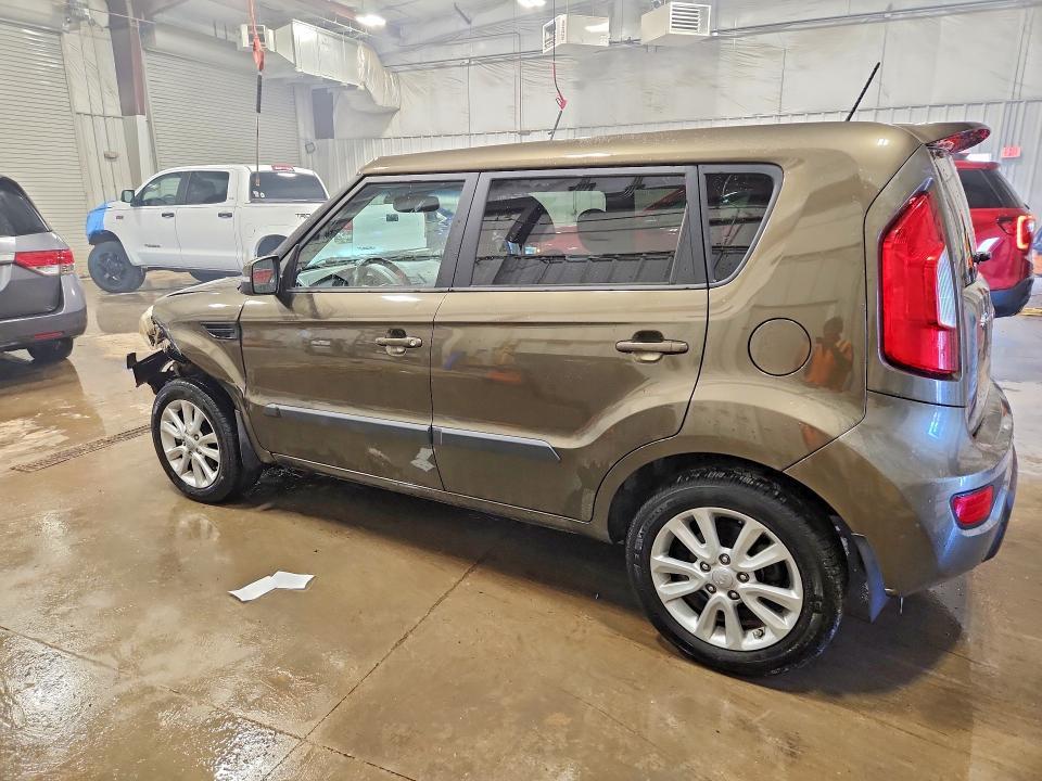 2013 KIA Soul +