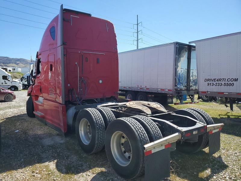 2020 Freigliner 2020 Freightliner Cascadia 126 Semi Truck