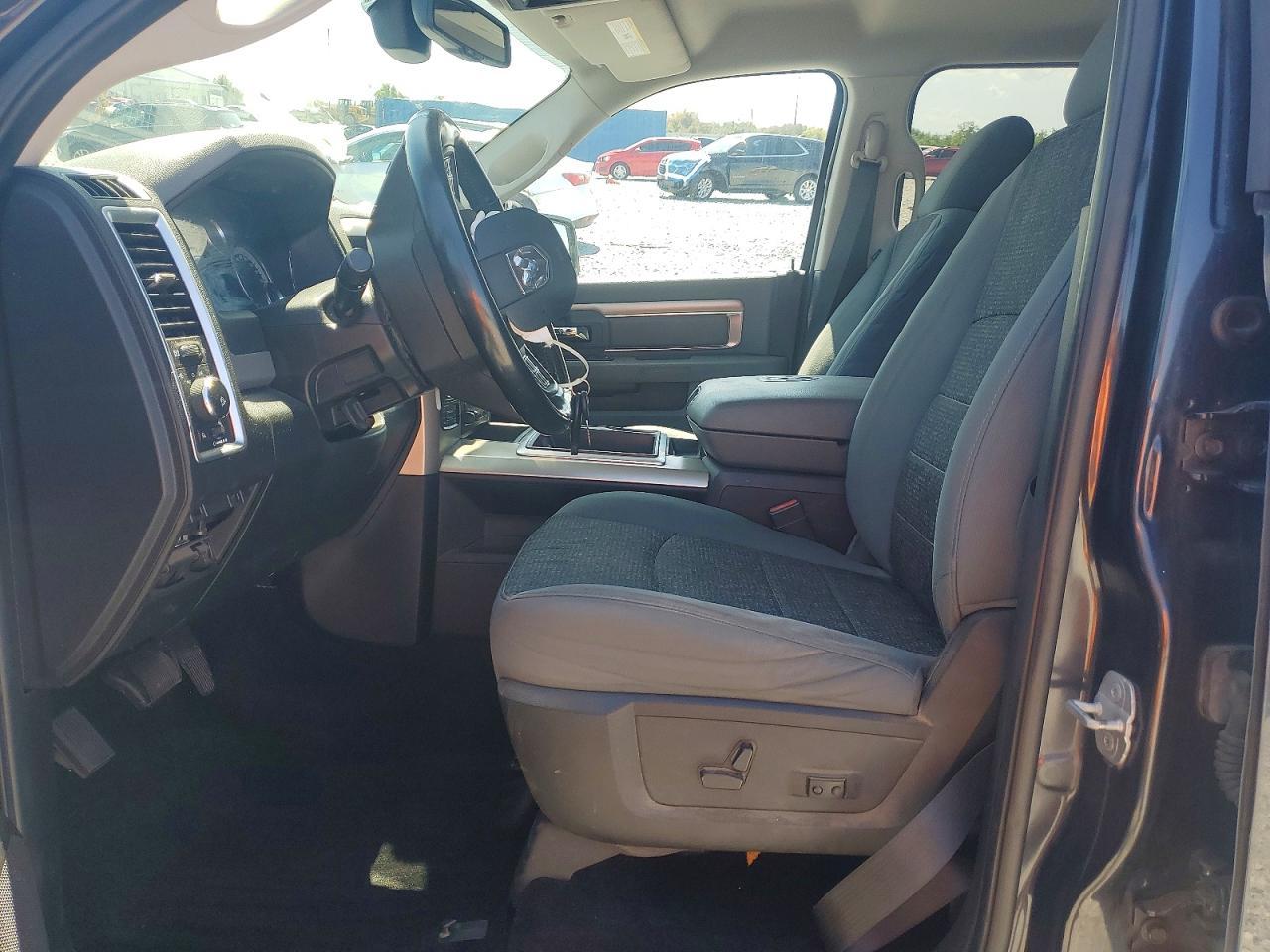 2014 Dodge RAM 1500 SLT