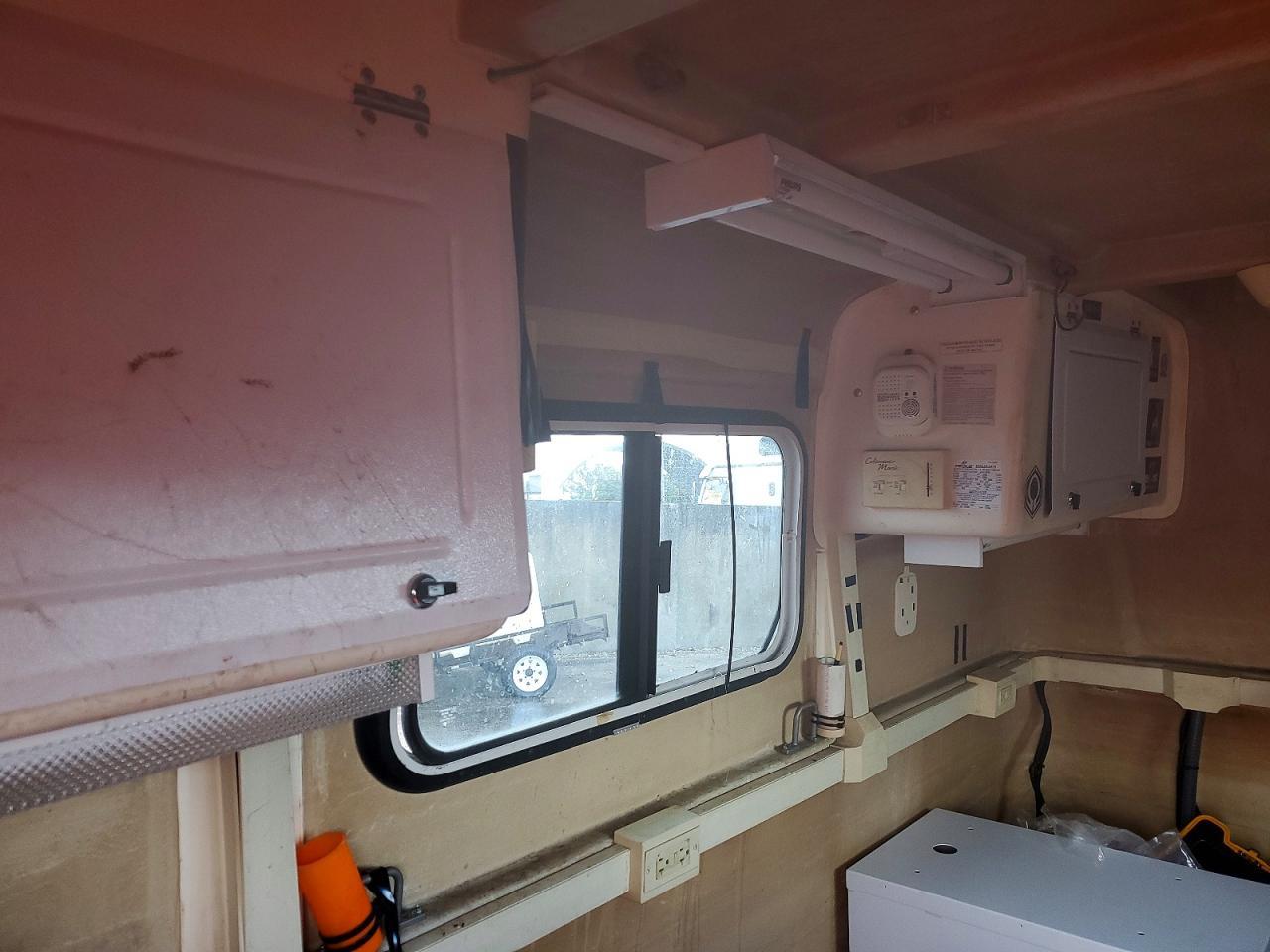2008 Pelsue Fiber Optic Splicing Trailer