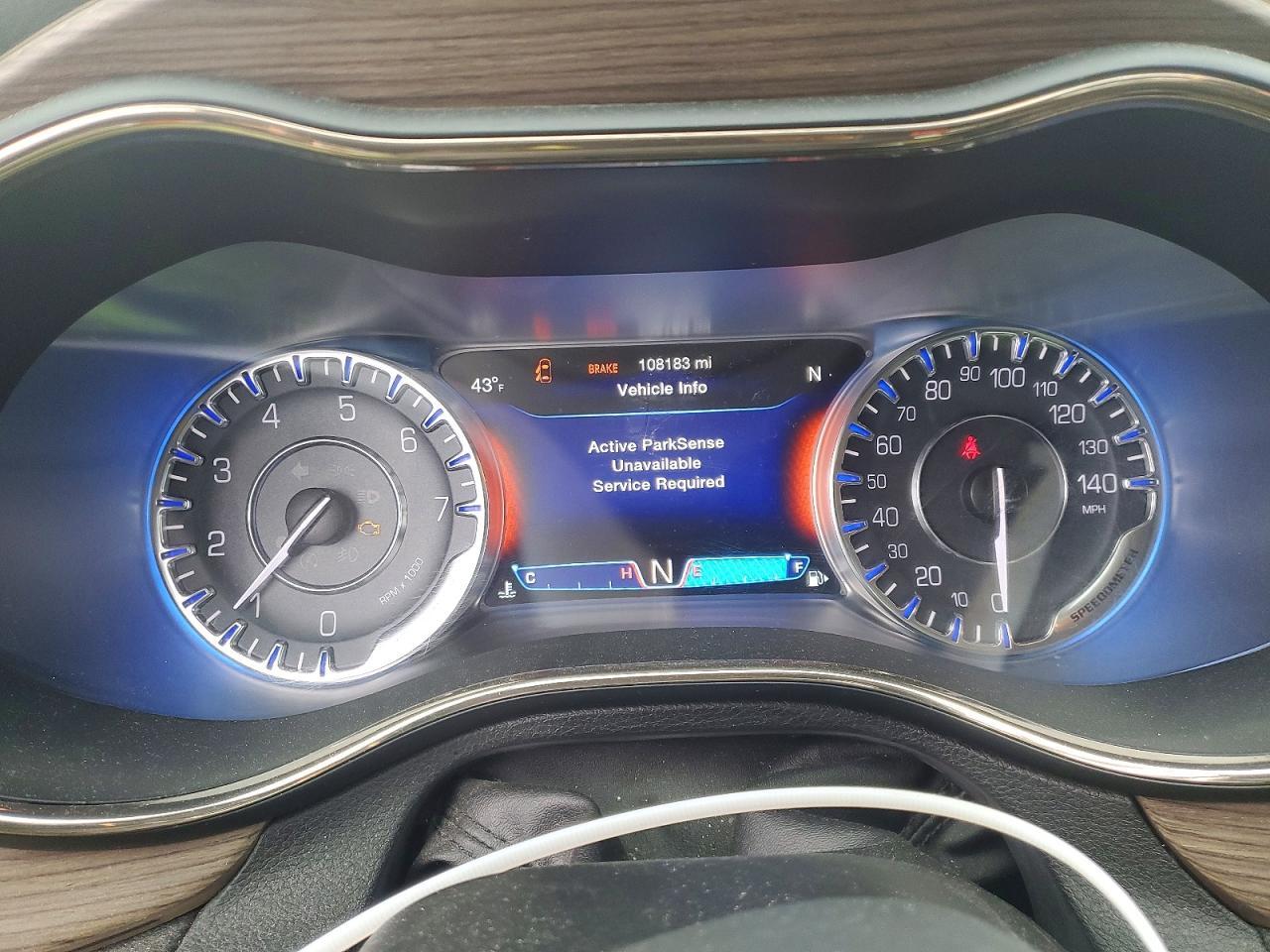 2015 Chrysler 200 c
